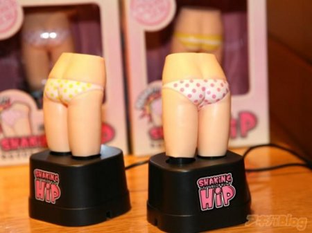 Кафе с голым низом (9 фото)