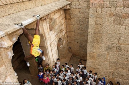 Настоящий человек-паук (6 фото)
