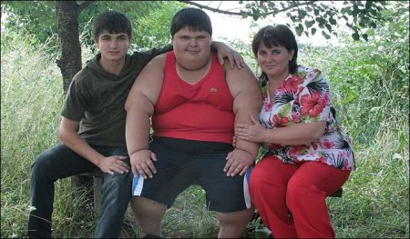 Самый толстый мальчик (7 фото)