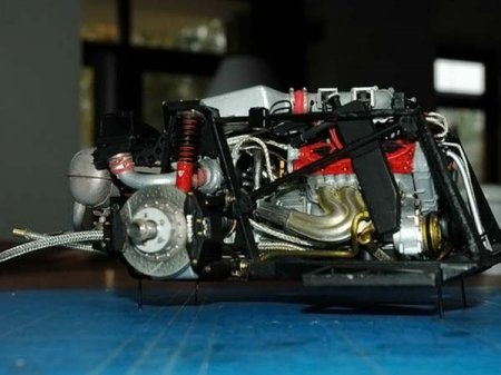 Точная копия Ferrari F40 в миниатюре (45 фото)