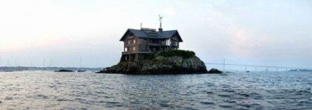 Вдали от соседей (9 фото)