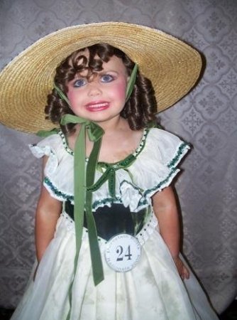 Детский конкурс красоты (13 фото)