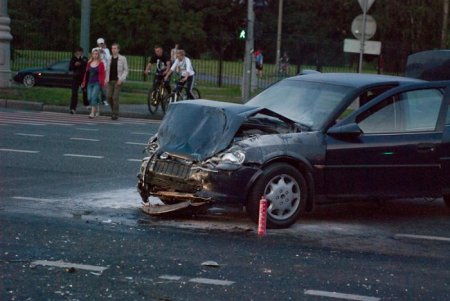 Пьяные ВДВшники протаранили вчера джип с семьёй (19 фото)