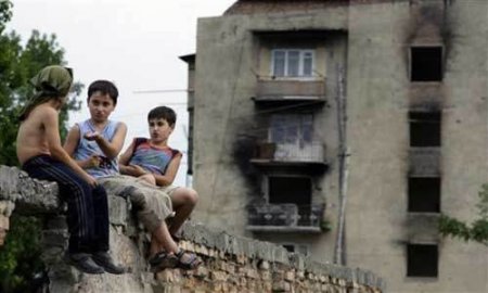 Грузия продолжает военные провокации на границе с Южной Осетией (8 фото)