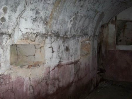 Военные катакомбы Владивостока (17 фото)