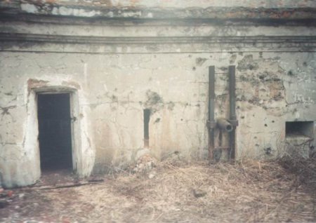 Военные катакомбы Владивостока (17 фото)