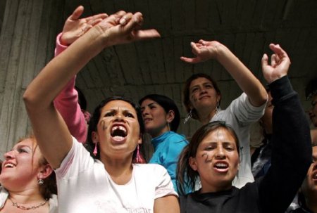 Женщины в тюряге (15 фото)