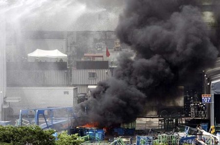 На заводе SsangYong война (11 фото)