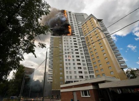 Как горят новые дома (20 фото)