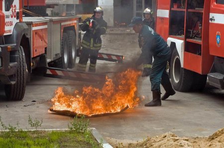 Как горят новые дома (20 фото)