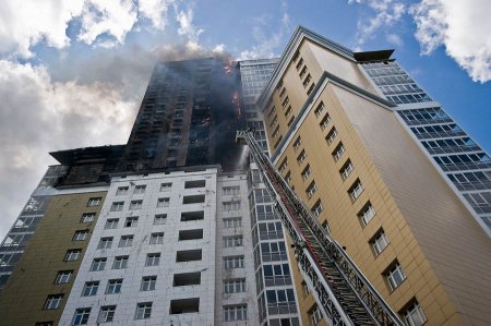 Как горят новые дома (20 фото)