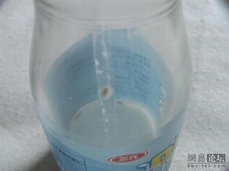 Китайское молоко не всегда полезно (9 фото)