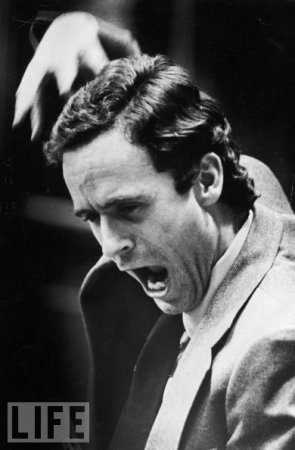 Лица серийных убийц (29 фото)