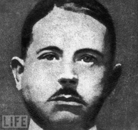 Лица серийных убийц (29 фото)