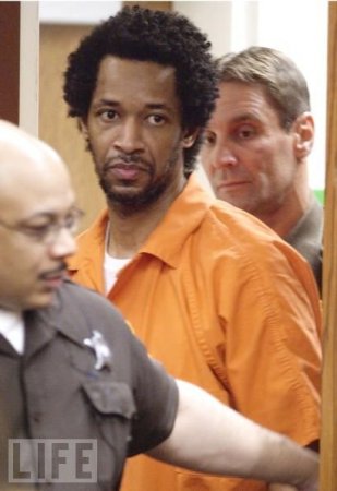 Лица серийных убийц (29 фото)