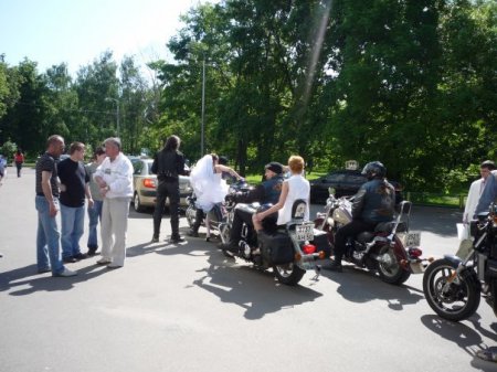 Свадьба на мотоциклах (5 фото)