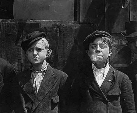 Дети и сигареты (15 фото)