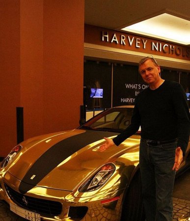 Золотой Феррари (18 фото)