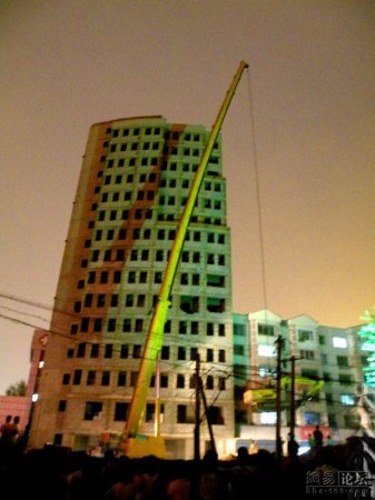 Разбор здания (9 фото)