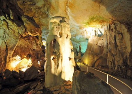 Мраморная пещера в Крыму (23 фото)