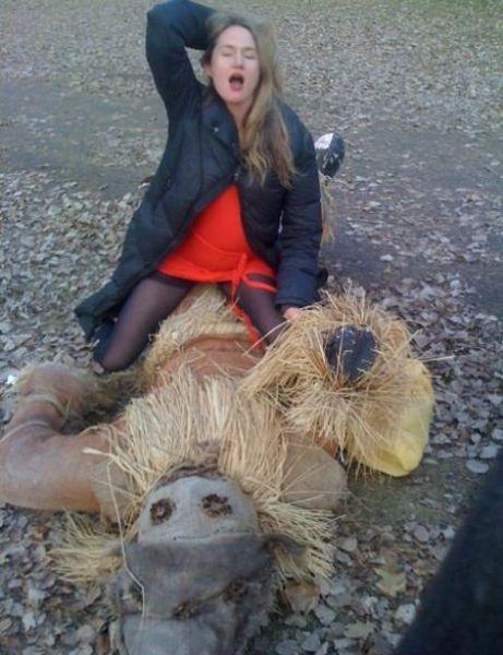 Антисексуальные девушки (29 фото)