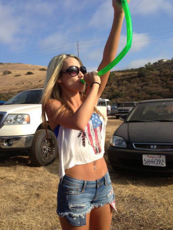 Девушки в шортиках