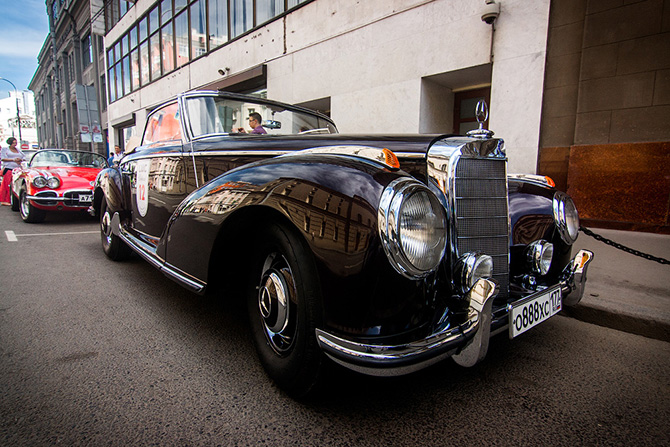 Красивые ретро-автомобили на L.U.C Chopard Classic Weekend Rally (50 фото)