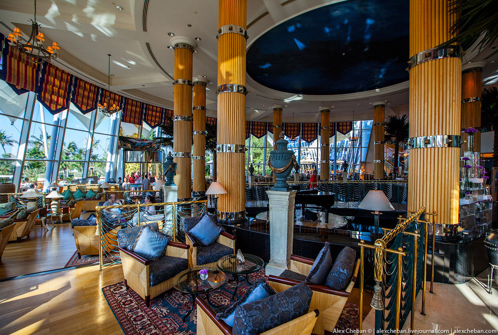 Отель с самым лучшим видом в Дубае