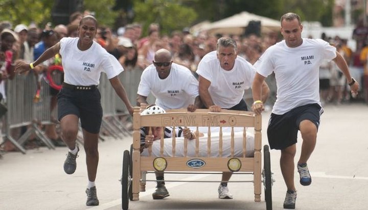 Самые необычные соревнования, которые проводятся в мире