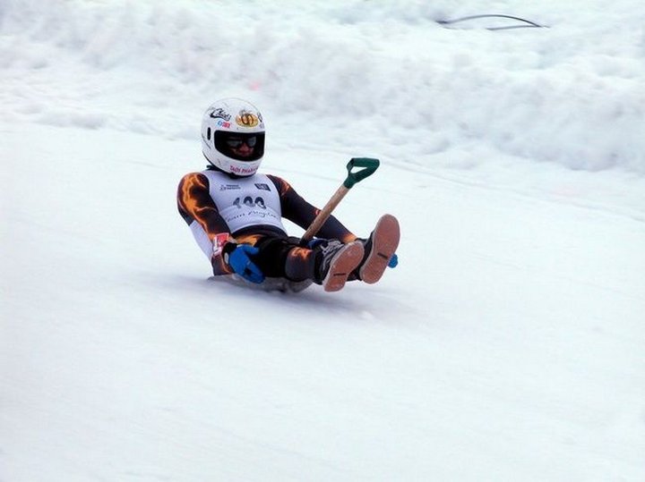 Самые необычные соревнования, которые проводятся в мире