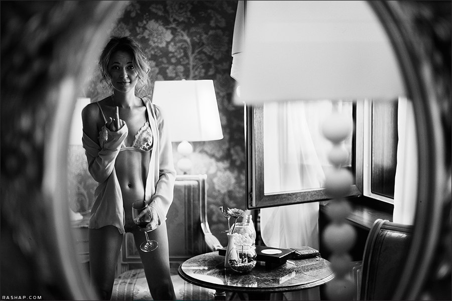 Обнаженные девушки в объективе Ильи Рашапа