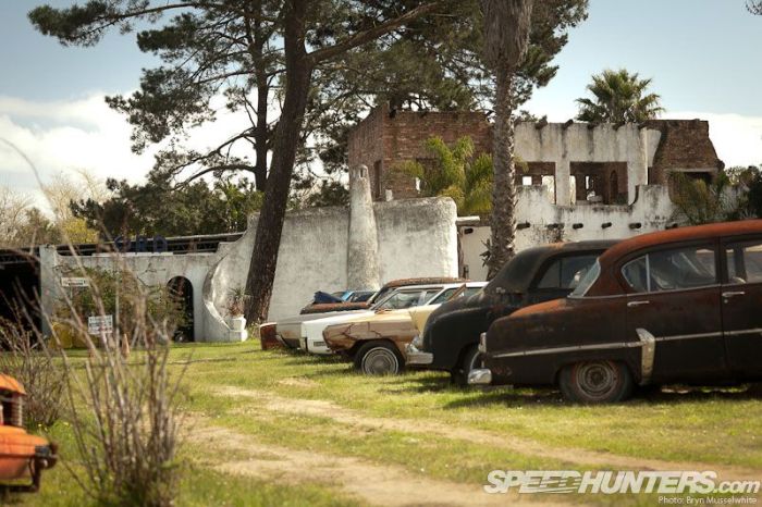 Музей ретро-автомобилей под открытым небом (46 фото)