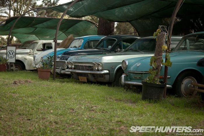 Музей ретро-автомобилей под открытым небом (46 фото)