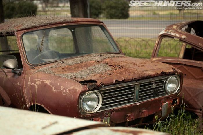 Музей ретро-автомобилей под открытым небом (46 фото)