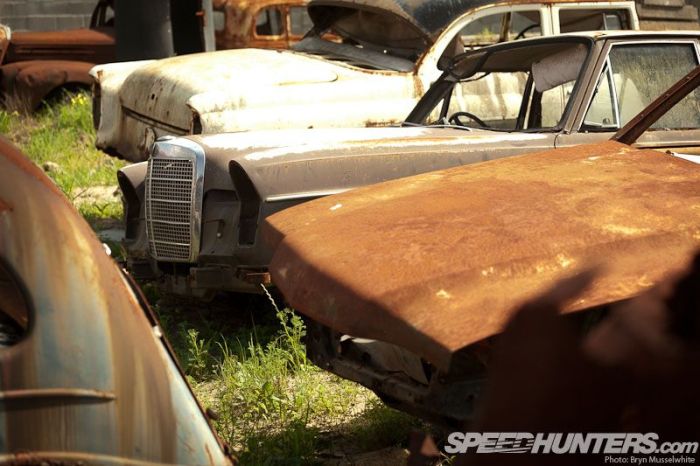 Музей ретро-автомобилей под открытым небом (46 фото)