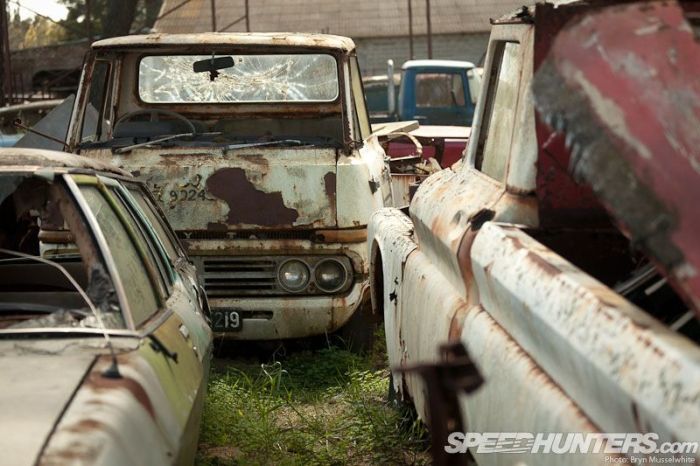 Музей ретро-автомобилей под открытым небом (46 фото)