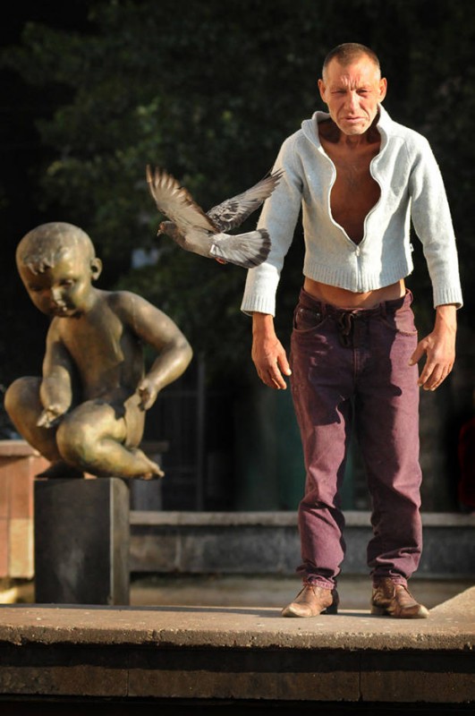 Славик — самый модный бомж Украины