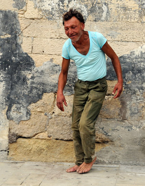 Славик — самый модный бомж Украины