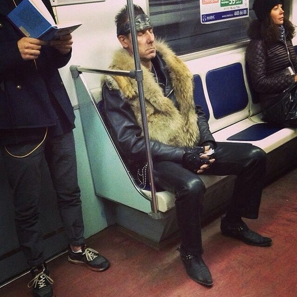 Модные люди московского метро