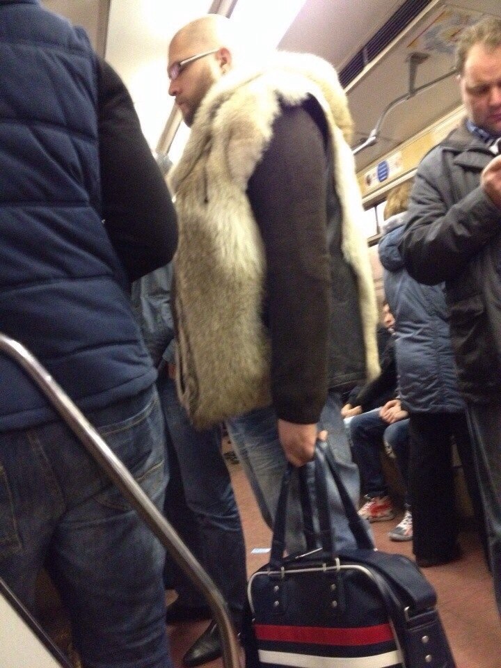 Модные люди московского метро