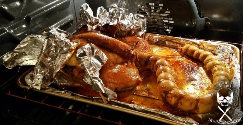 Как приготовить запеченного детеныша чужого