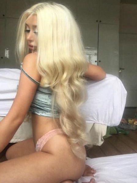 Еле живая Барби продолжает закачивать в себя силикон