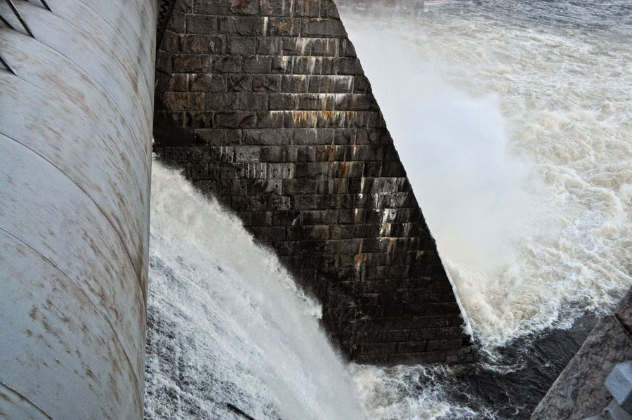 Запуск гидроагрегата на Лесогорской ГЭС