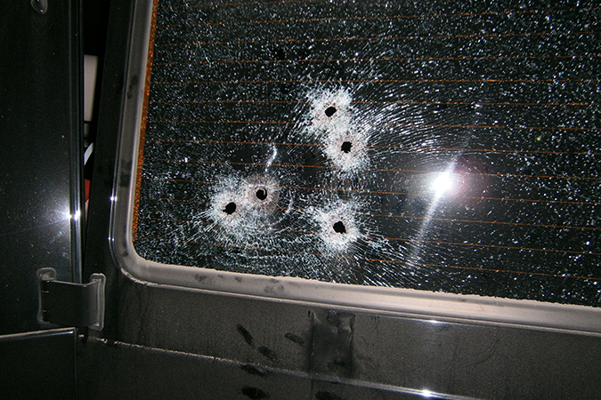 Три участника вооруженной «дележки» тендера на ремонт школы задержаны в Красноярске