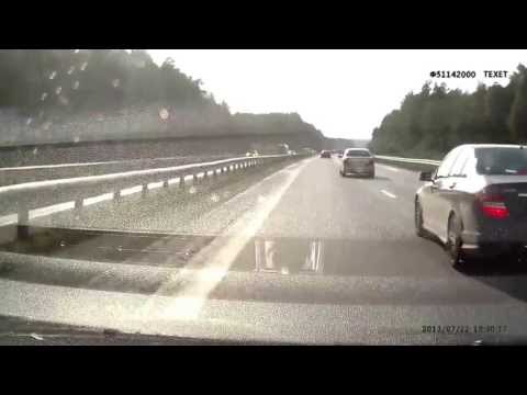 Мерседес проучил тошнота за посыл