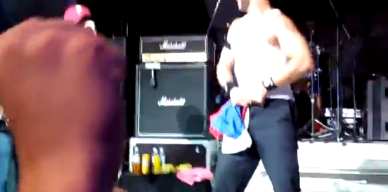 Bloodhound gang оскорбили флаг России