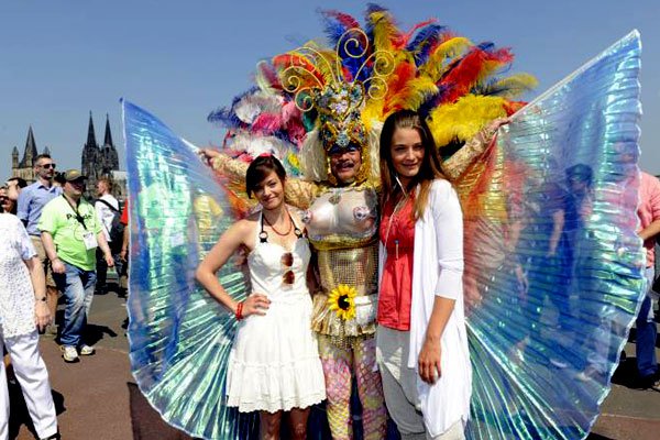 Смешение полов: школьникам в США разрешили стать трансгендерами