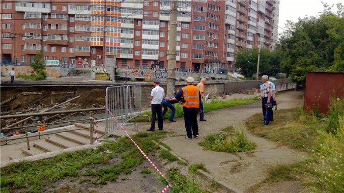 Ремонт или что они там делают..