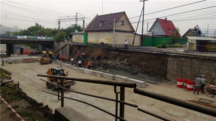 Ремонт или что они там делают..