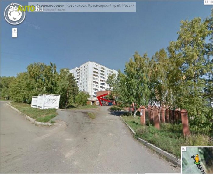 В Академгородке обрушилась стена с автомобилями